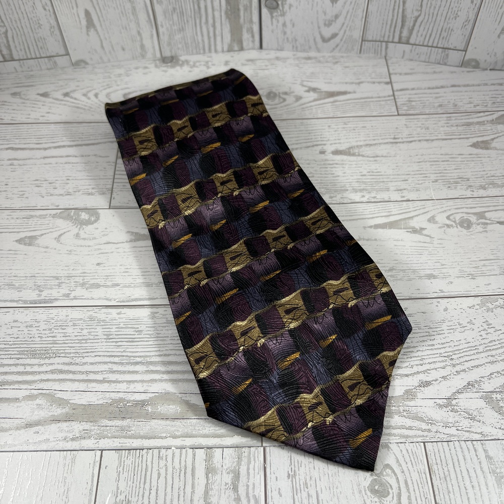 Vintage 1996 J Garcia Collection Twenty Megaliths 100% Silk Necktie Artistry